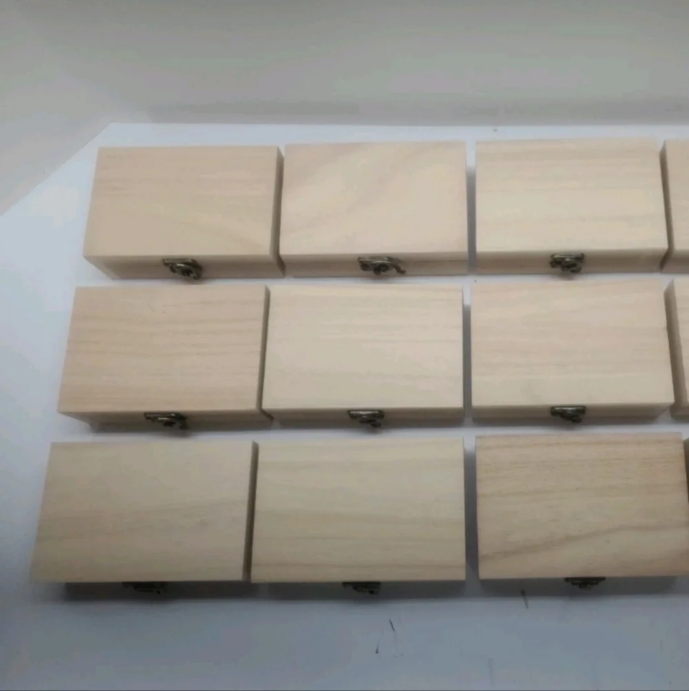 Plain Natural Wood Keepsake Box for Kids - Brown Treasure Chest